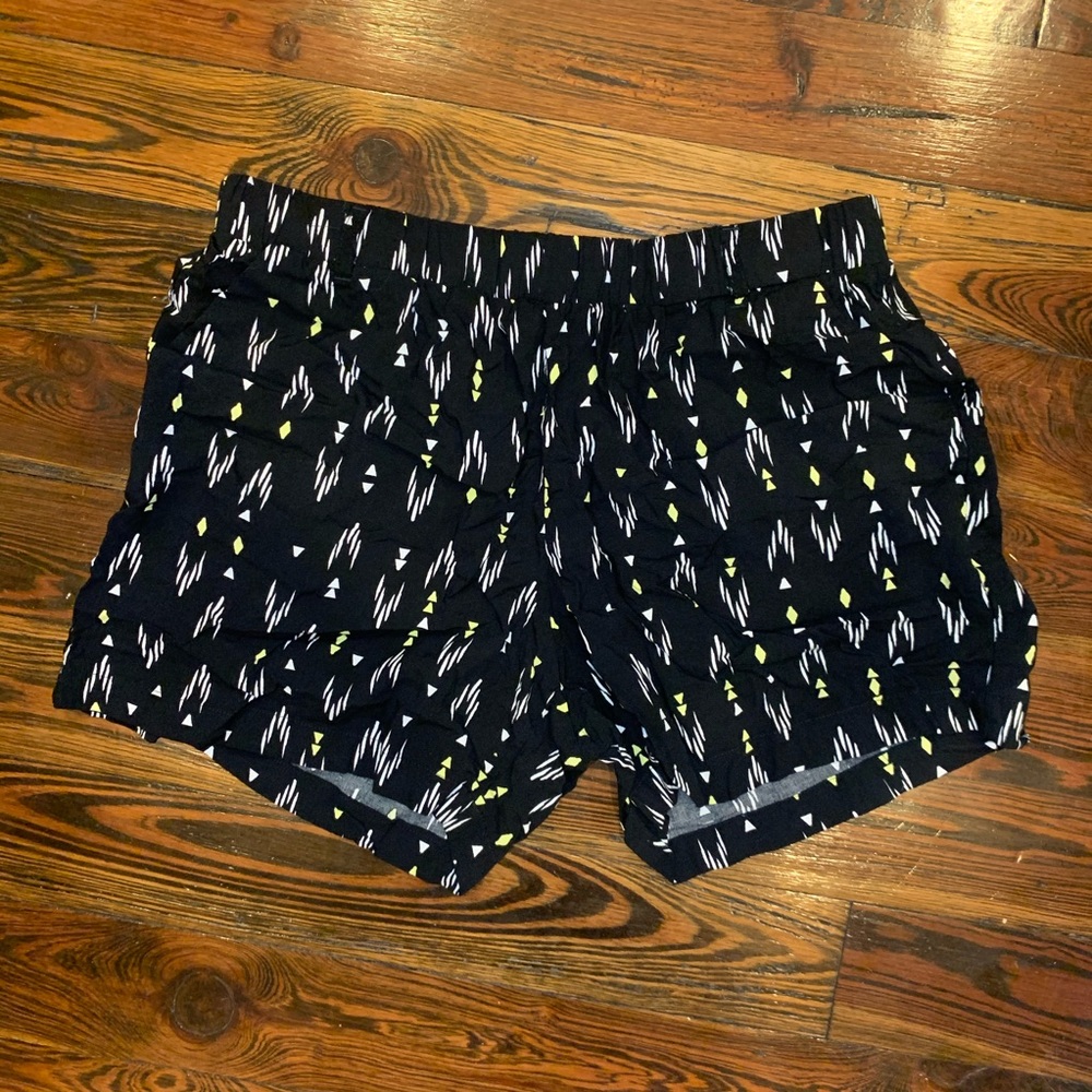 soft, stretchy yellow white & black shorts PM
